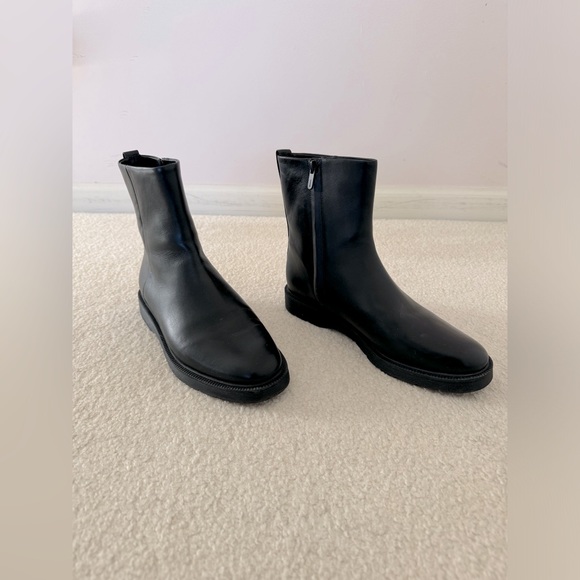Vince Black Leather Boots - size 8.5 - Picture 5 of 13